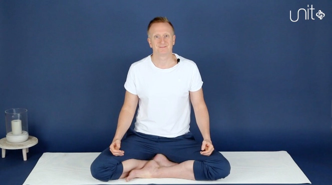 Holger Zapf UNIT Yoga Online Meditationsleiter Ausbildung